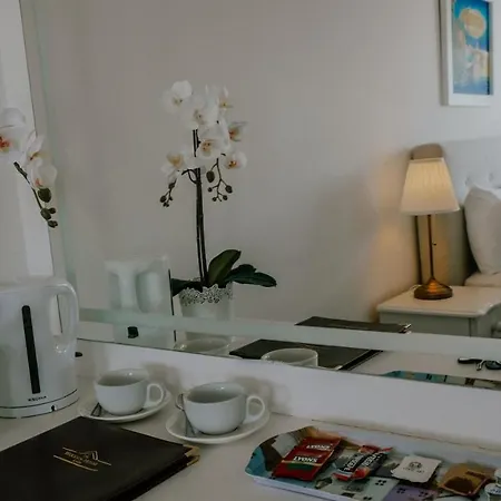 Hotel The Wooden House Kilmore Quay