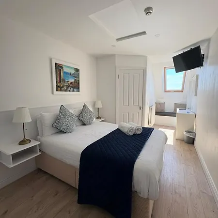 The Wooden House Hotel