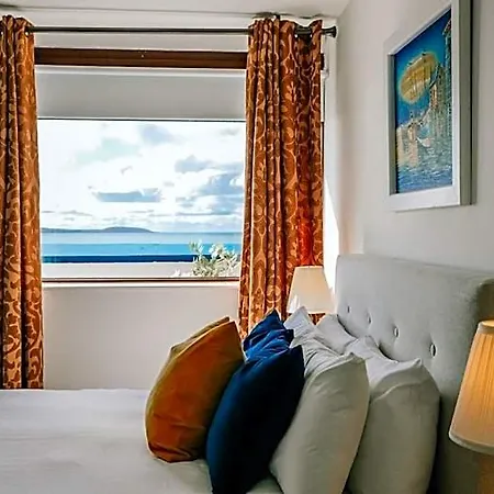 The Wooden House Отель 3*